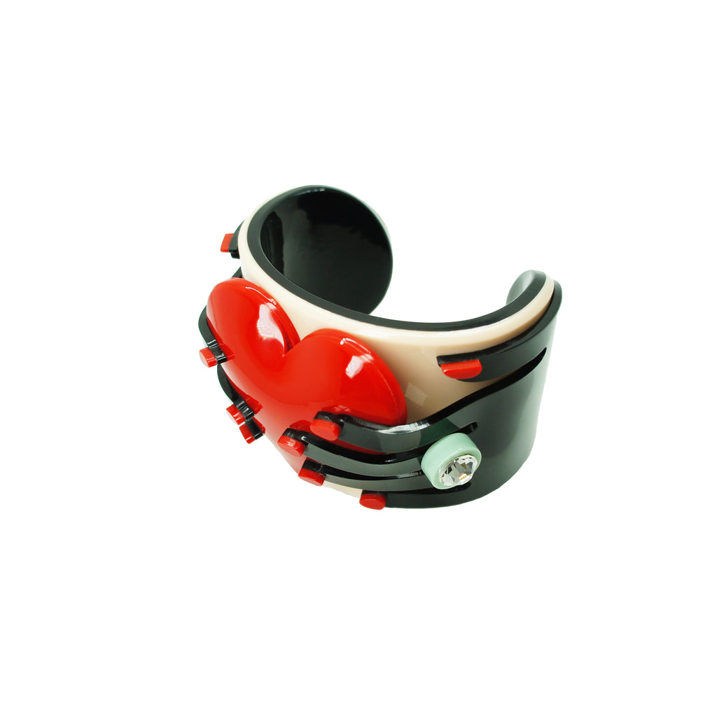 HANDS AND HEART BRACELET