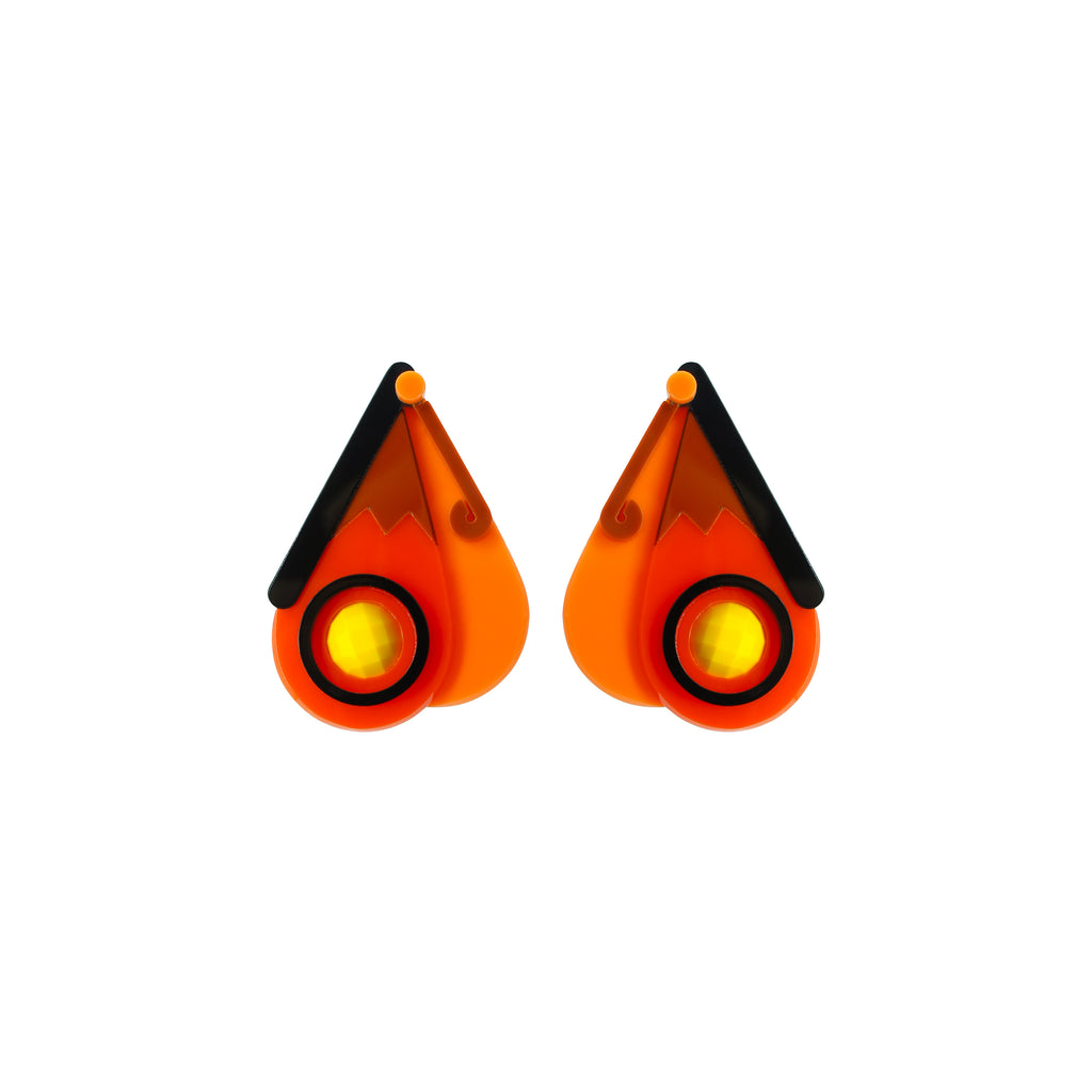 SHORT BUTTERFLY EARRING