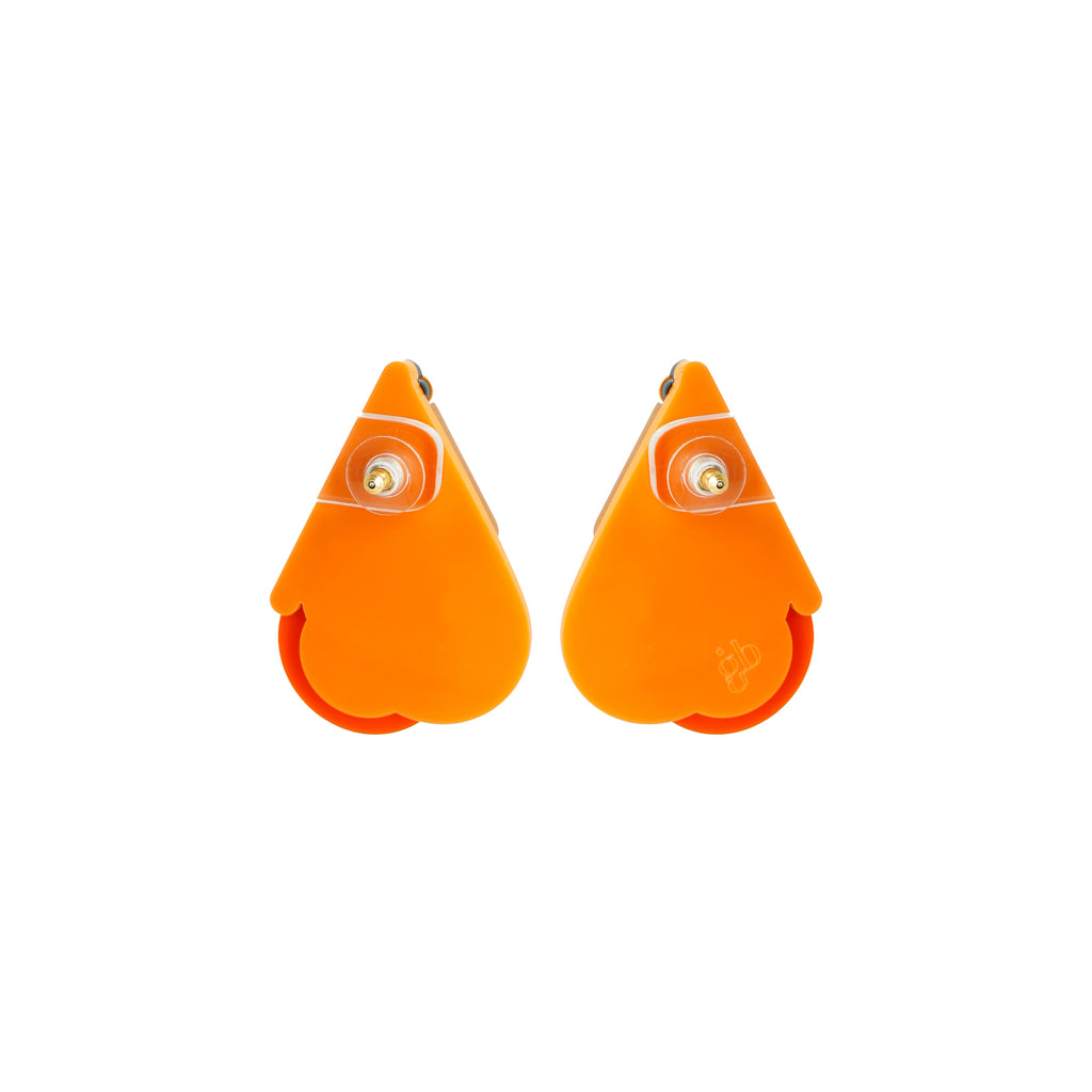 SHORT BUTTERFLY EARRING