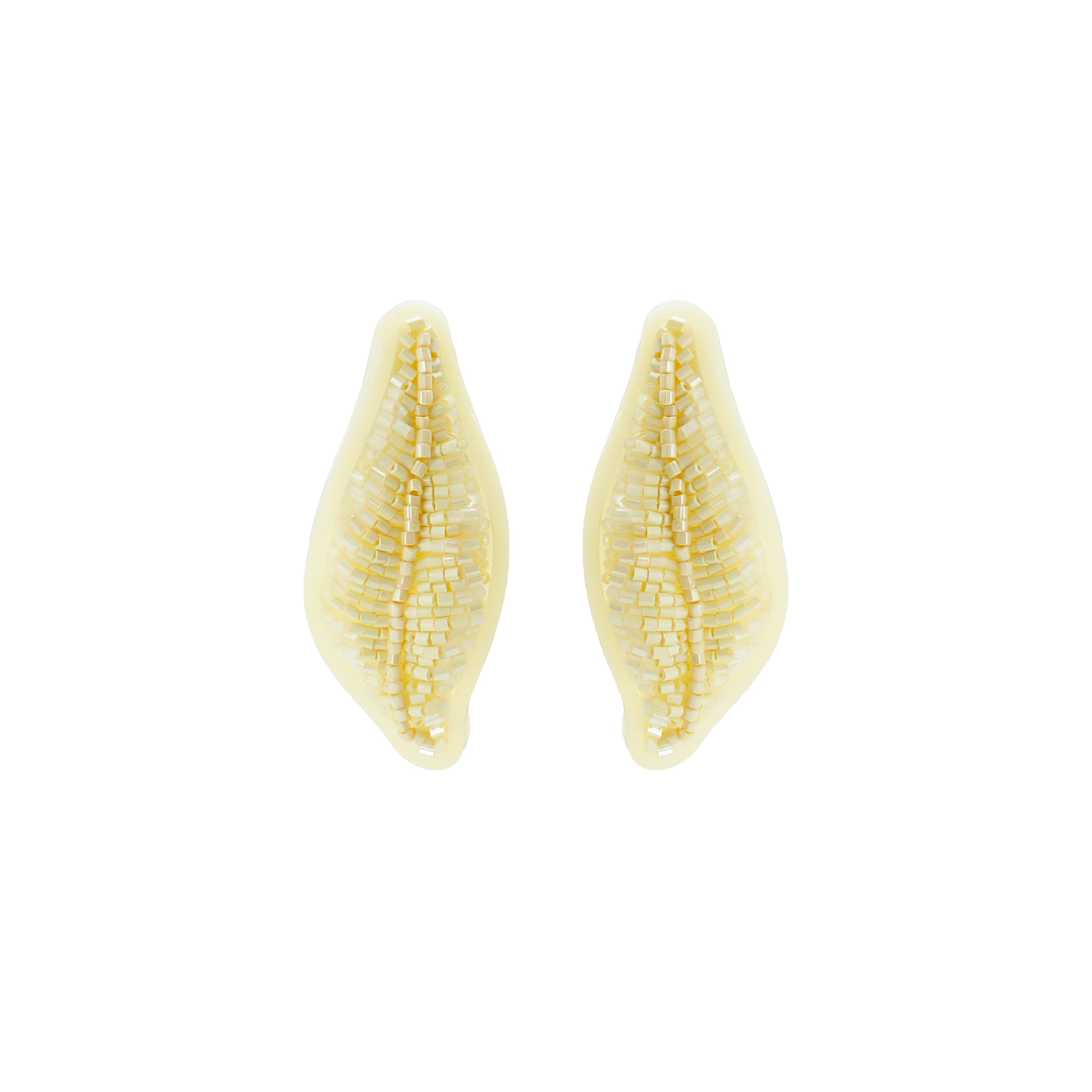 BRINCO FOLHA BORDADA