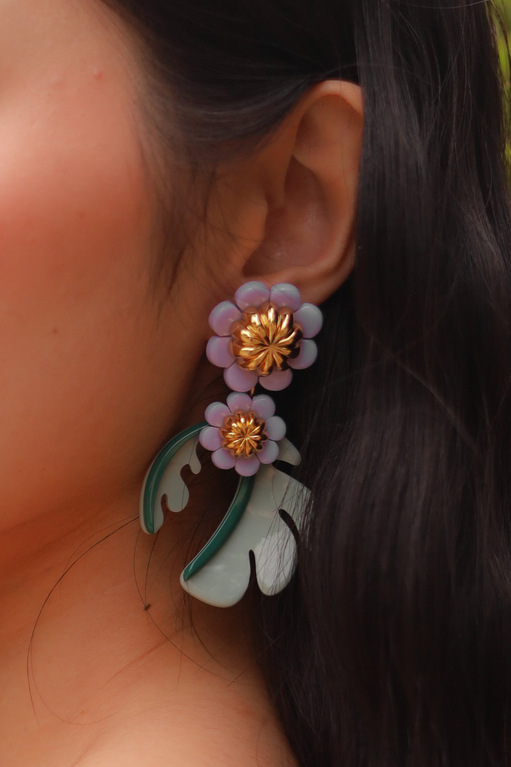 COSMOS FLOWER EARRING
